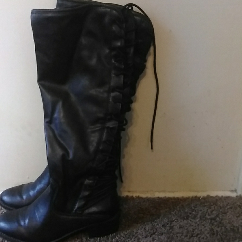 Black leather boots(lace up in back)